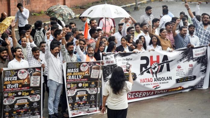 reservation hatao andolan, jantar mantar, Delhi